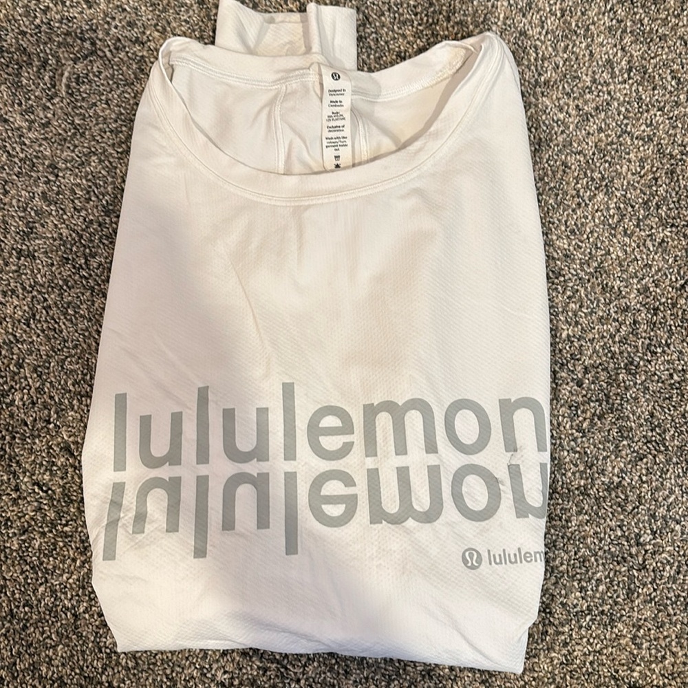 Lululemon long sleeve crop